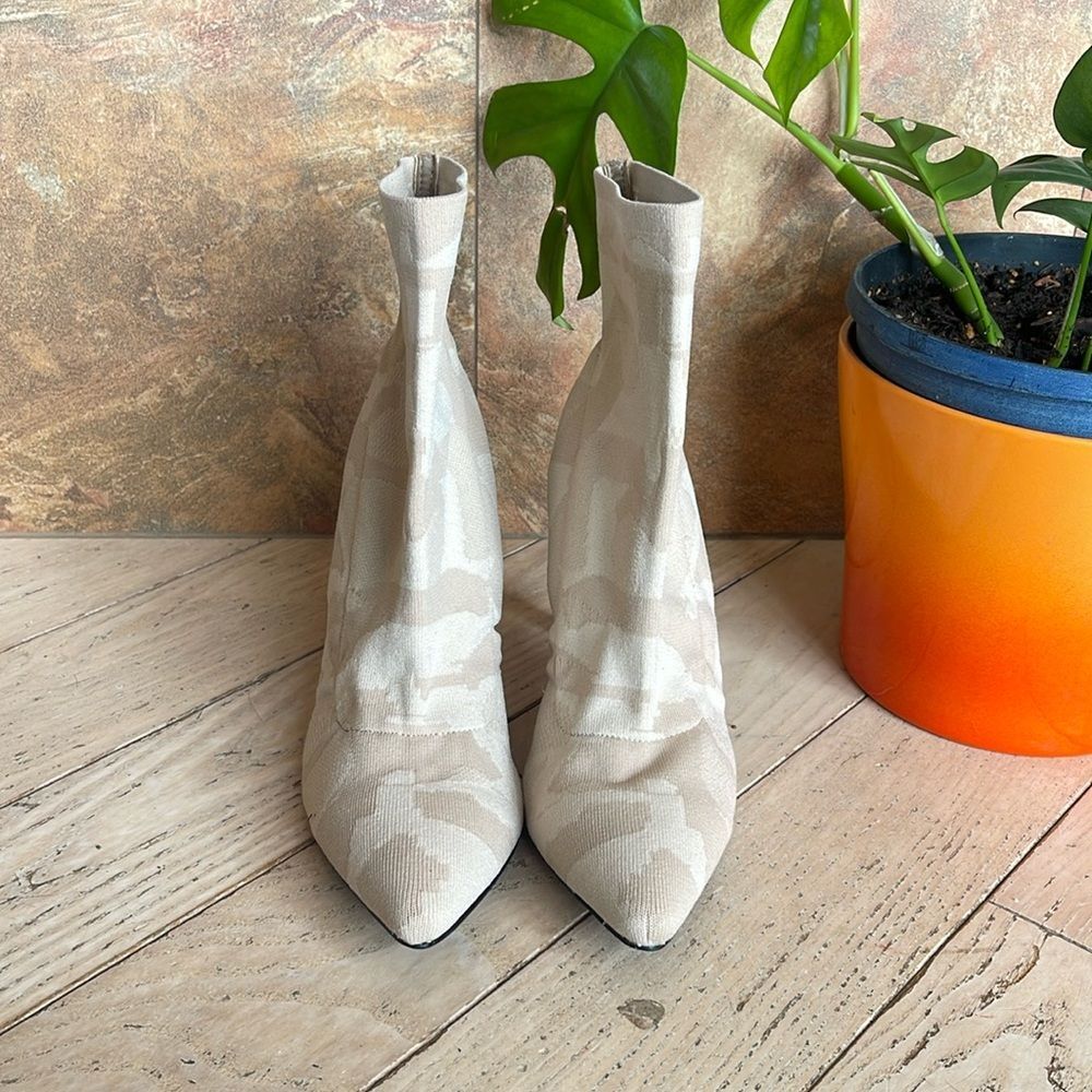 Mia Ankle Boots Women Size 7.5 McKinney Camouflage Sock beige Boots - Picture 4 of 16